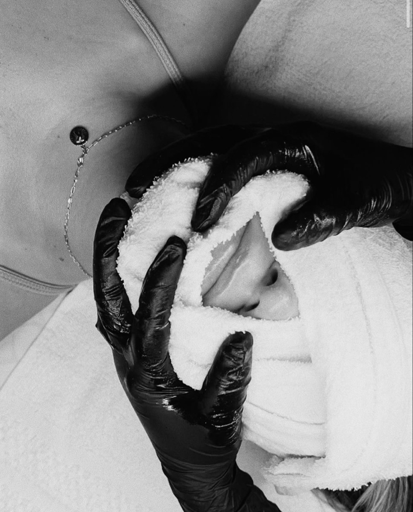 SB DELUXE FACIAL 80 min.