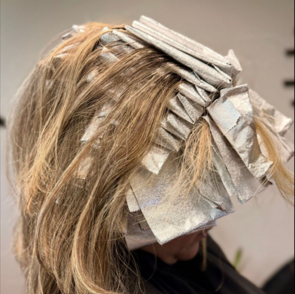 Partial Custom Color/lightening at sincerelyxh in Tinley Park, IL