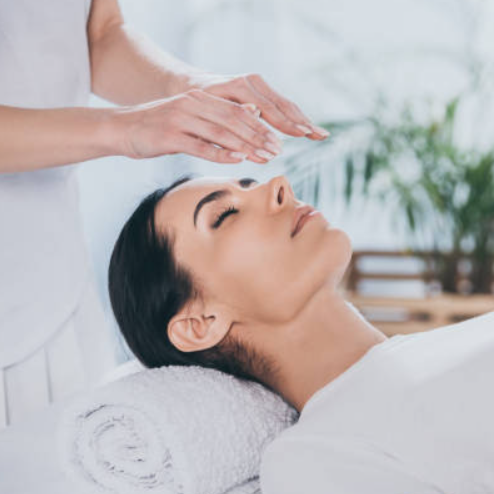 Reiki (30 Minutes) at Enhance Spa in Barrington, IL