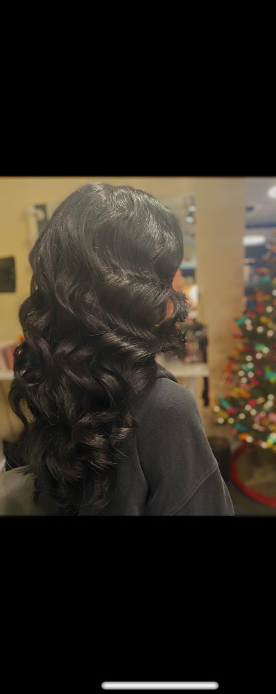 Hollywood Waves