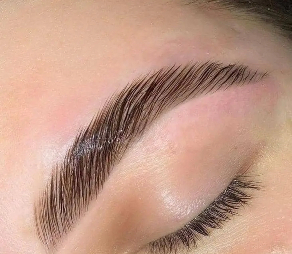 BROW LAMINATION + DERMAPLANING