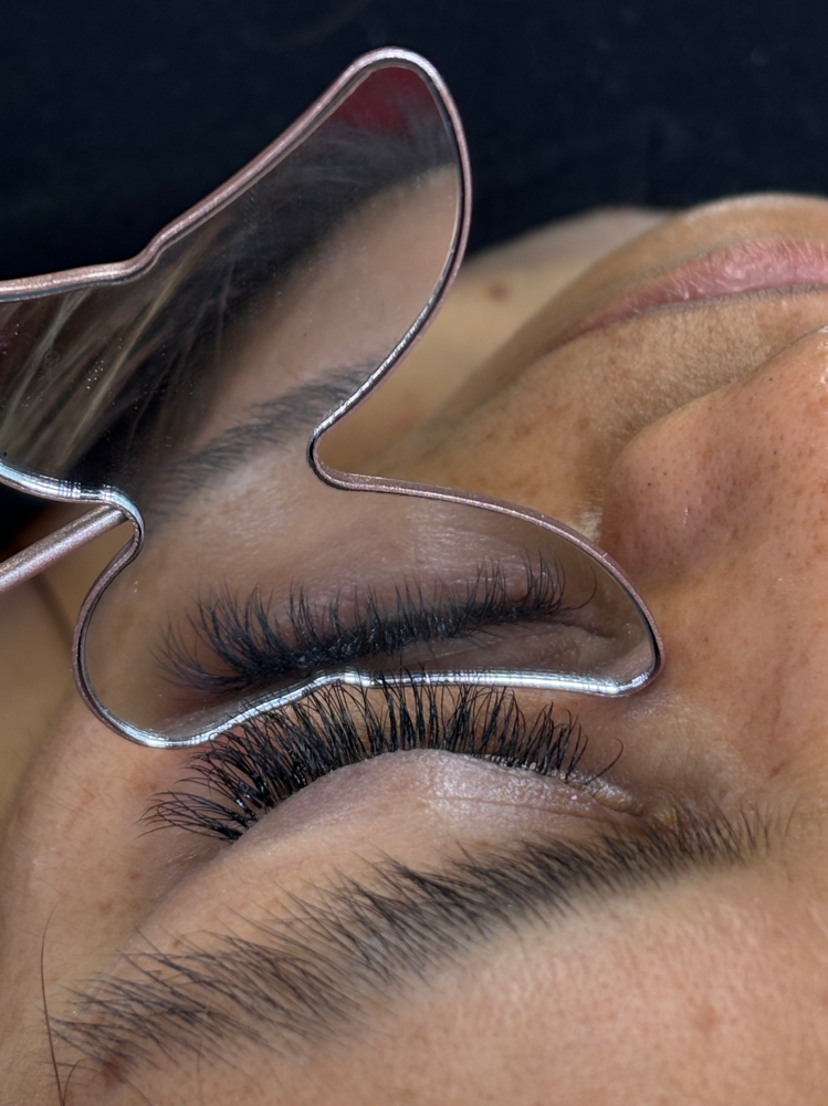 Classic Fill Lashes at Hermosa’s Trends in Denver, CO