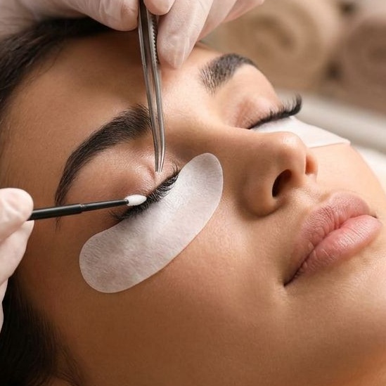 Eyelash Removal at AVELLA BEAUTY in Phoenix, AZ