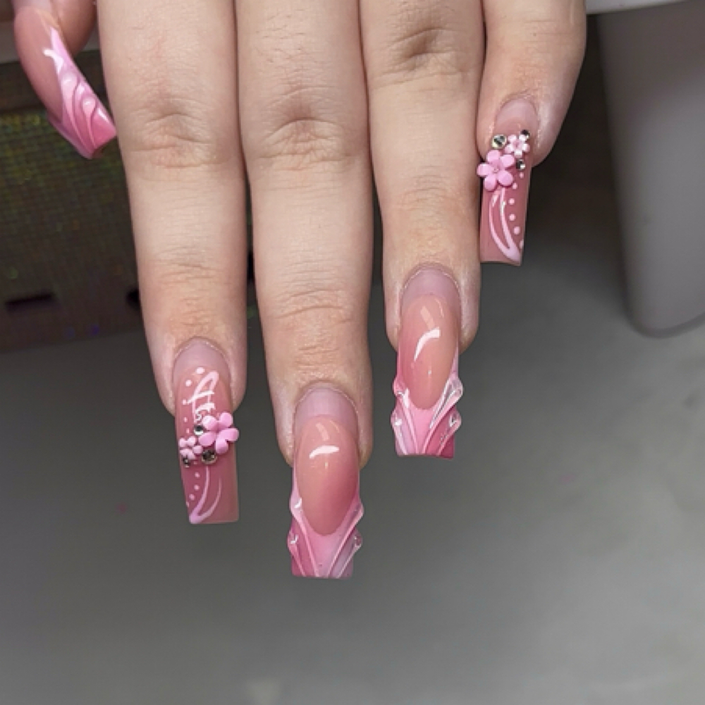 Long/XL Fill-in at 5ivestarnails in Parma Heights, OH