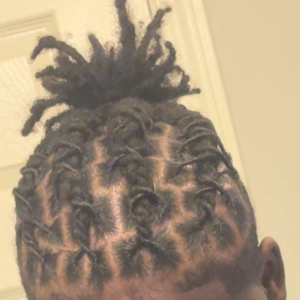 Loc Retwist and Simple Style