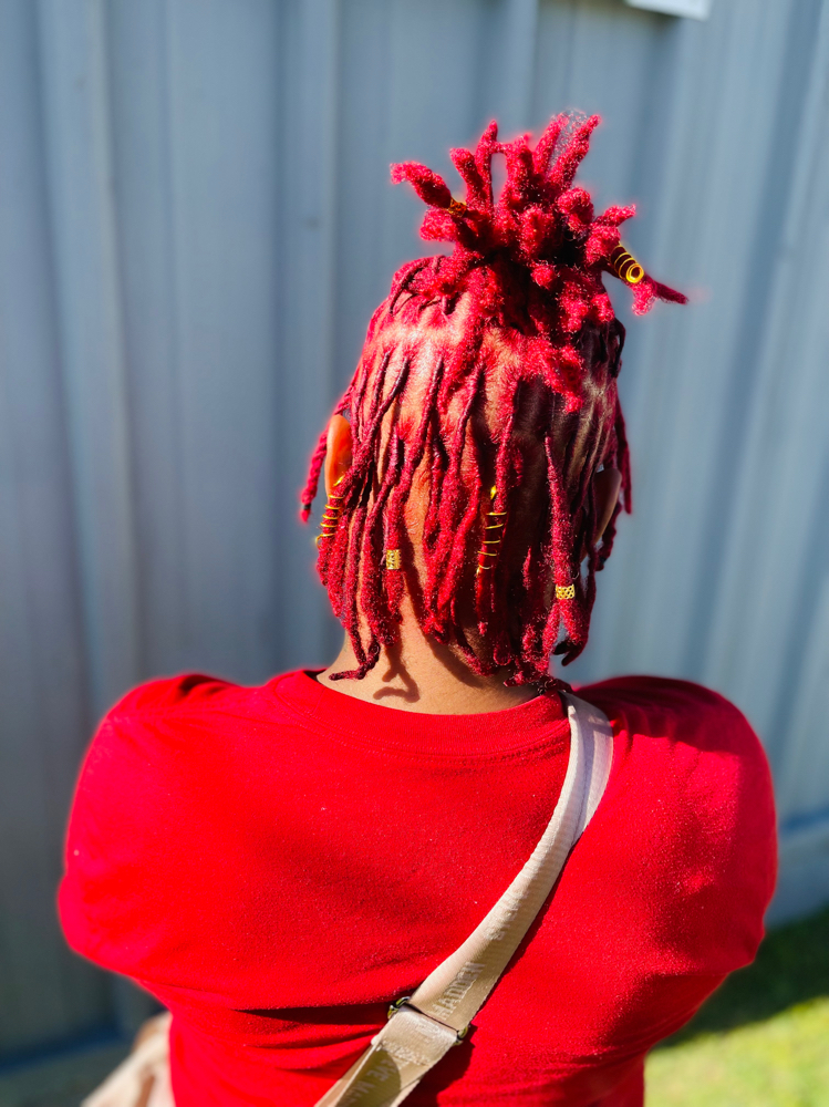 Loc Retwist and Simple Style