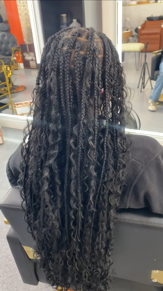 Smedium Boho Knotless Braids