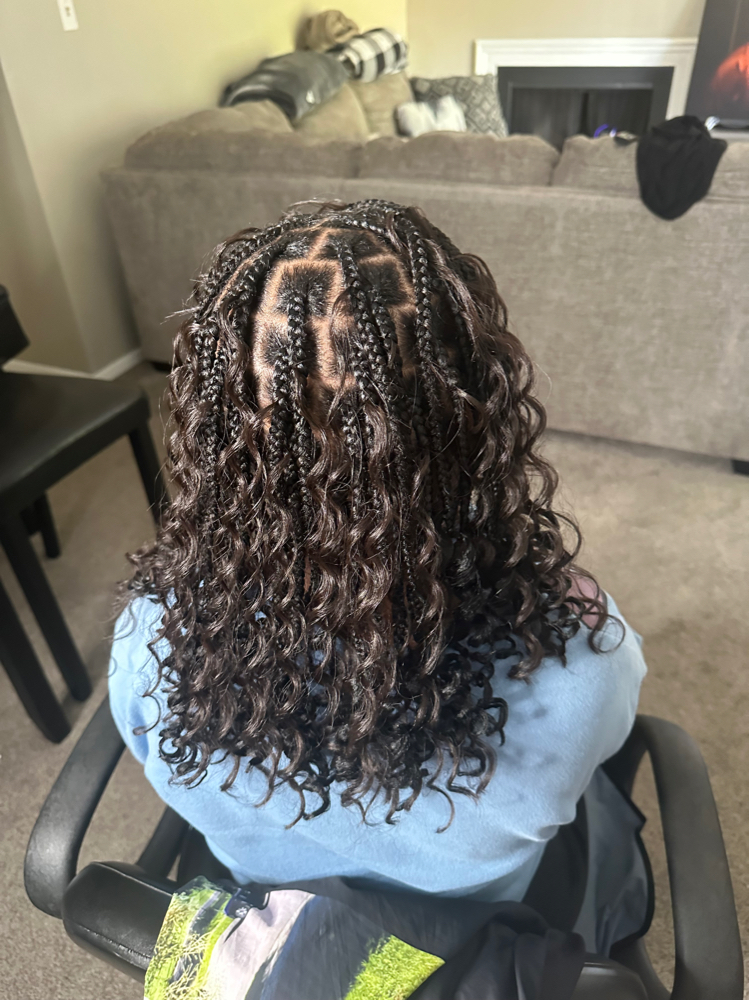 smeduim Goddess Knotless (bob)