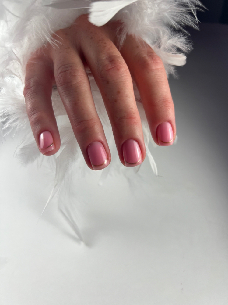 Rubber Base Ukrainian Manicure π