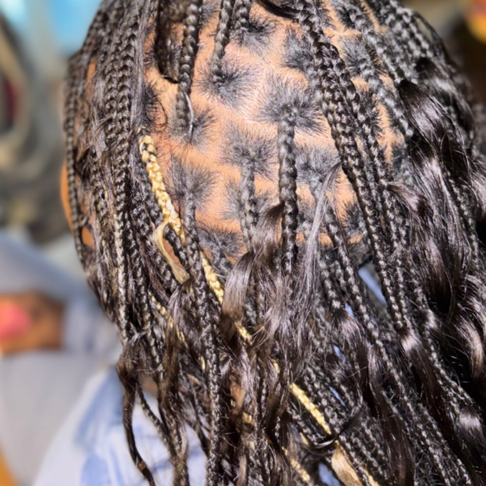 Small Boho Knotless at Exquisite Braids in Oakland, CA