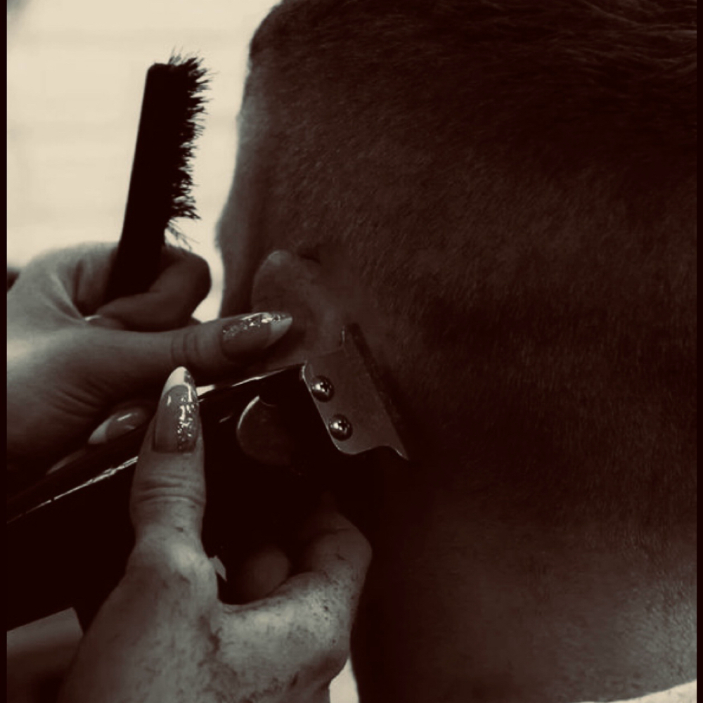 Mens Haircut at Hello Gorgeous Salon in Hillsboro, OR