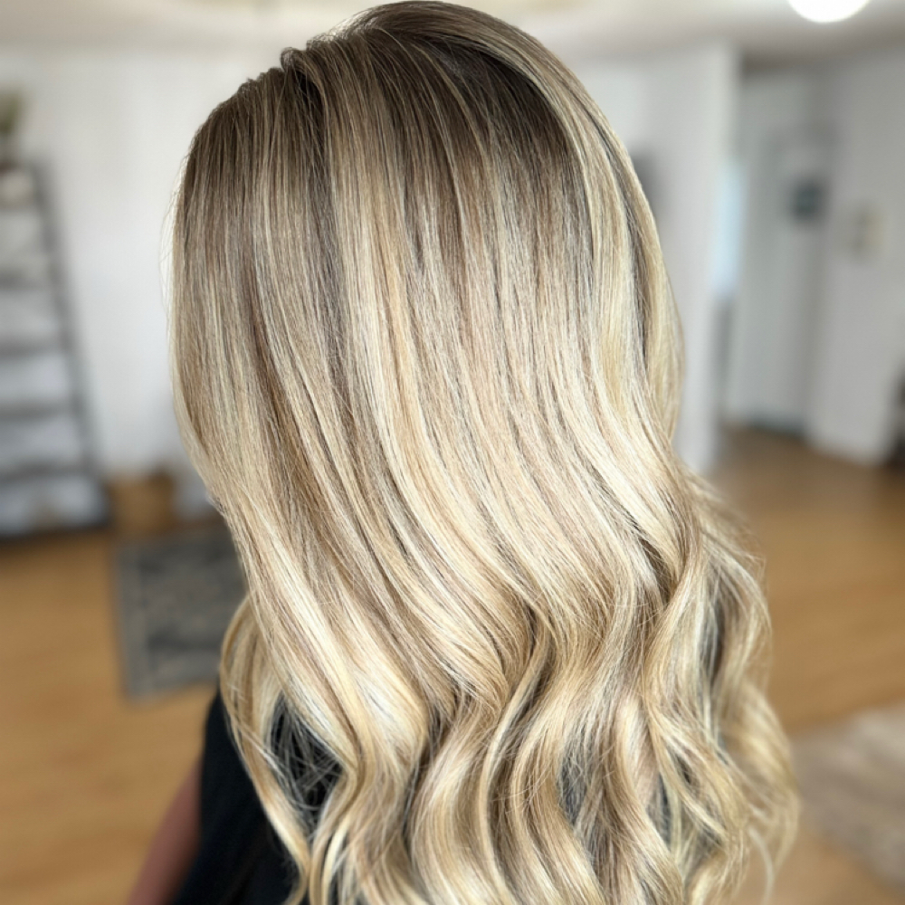 Blow Out Style Thick/Extensions at Sarah Holtz in Olney, IL