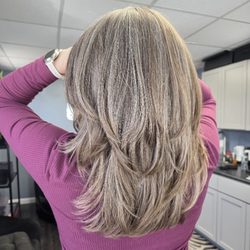 Women's Haircut at Alluring Beauty by Jewels in Plantation, FL