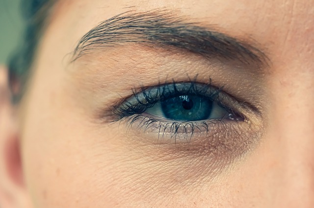 Eyebrow Maintenance Wax