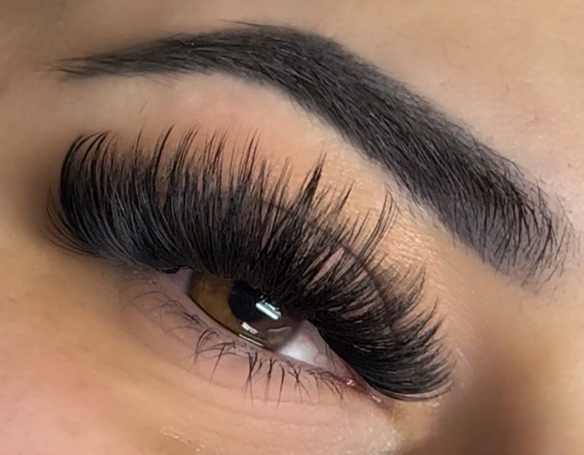 Wispy Mega Lash Set