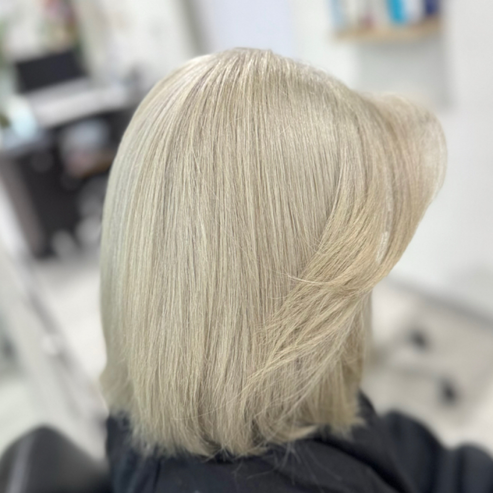 Blonde Bombshell ✨