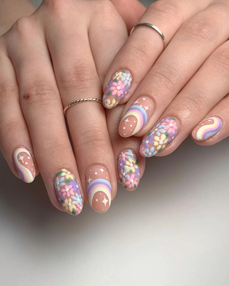 Kenadi- Intricate Nail Art