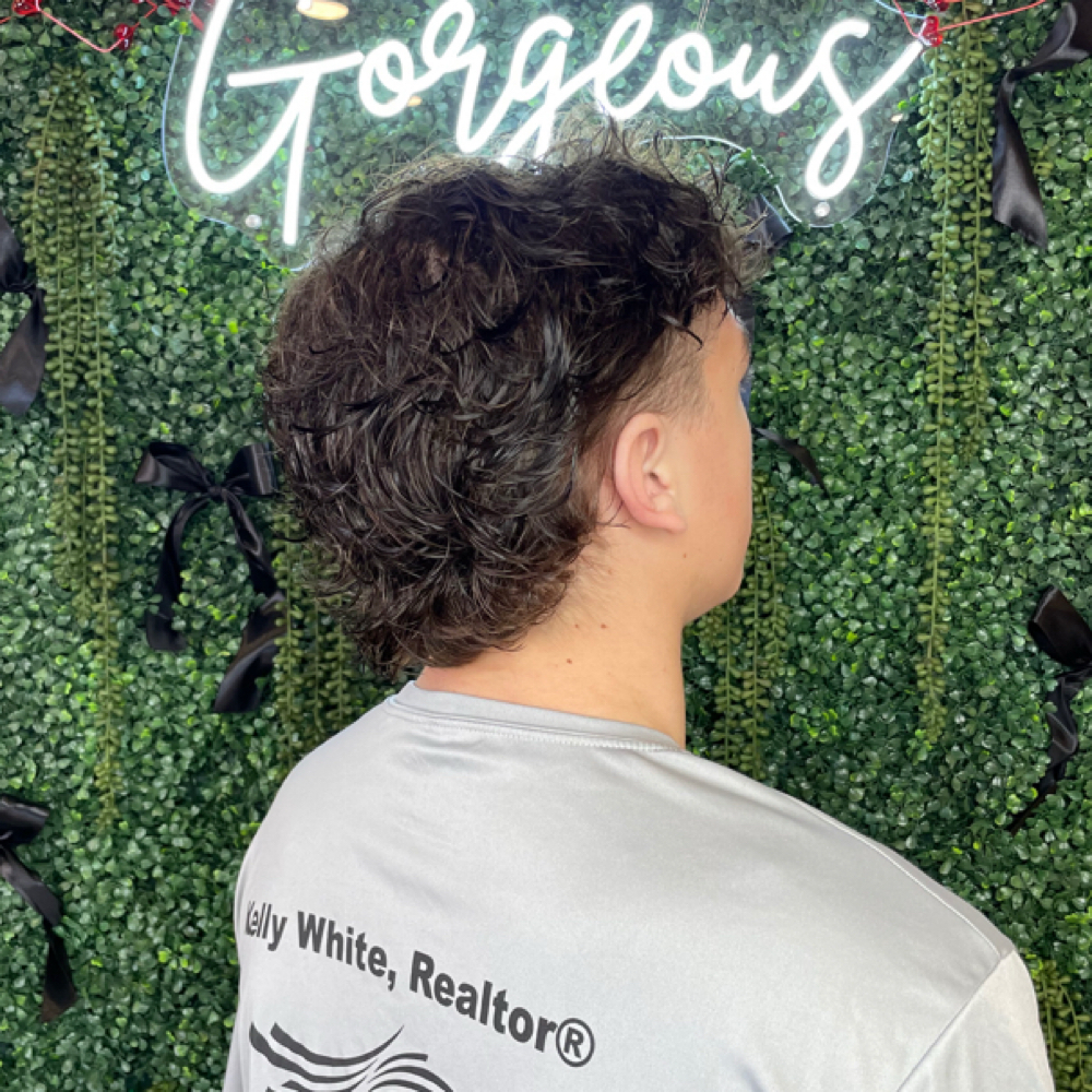 Men’s Haircut at Madison Barnes in Sevierville, TN