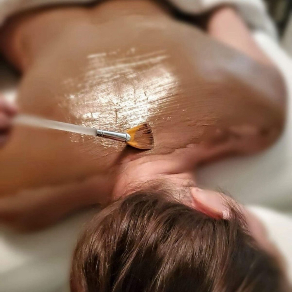 Back Facial at vallusa skincare & brows in miami, FL