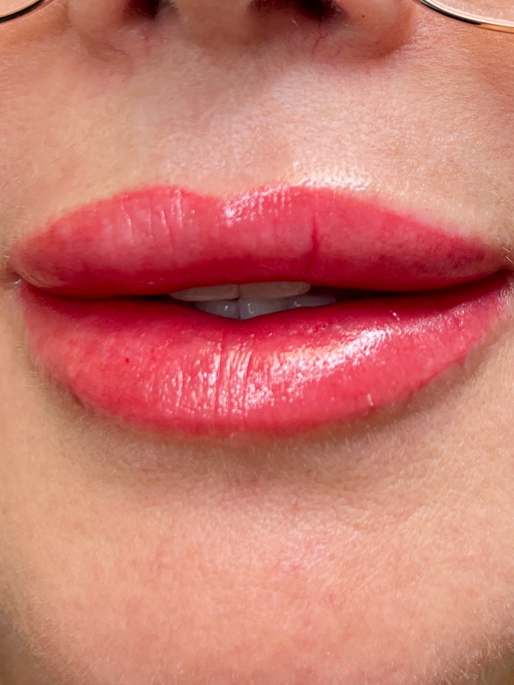 Lip Bush  (up to 2  years) at AZOL BEAUTY in Phoenix, AZ