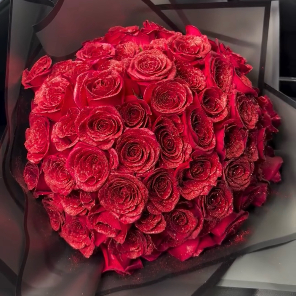 Jumbo Bouquet (95-100 Roses)