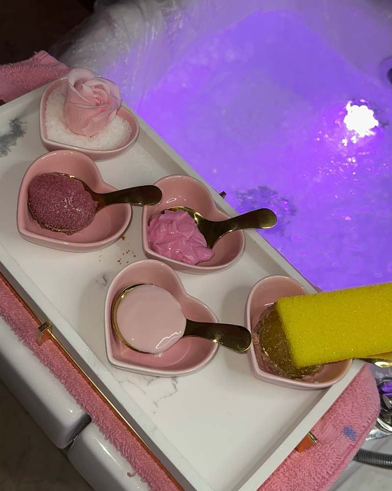 Rose Milk Bath Pedi