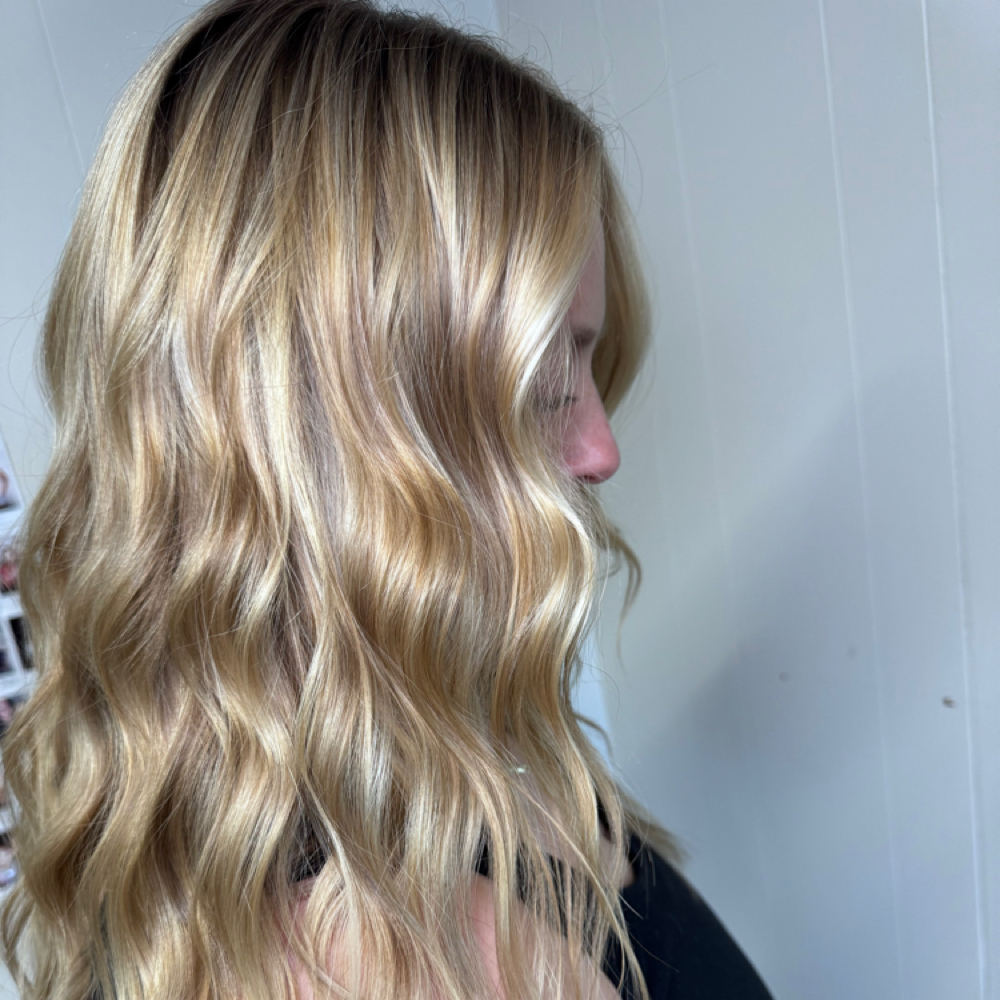 Full Foil at Karley at Novelty Beauty in Morton, IL