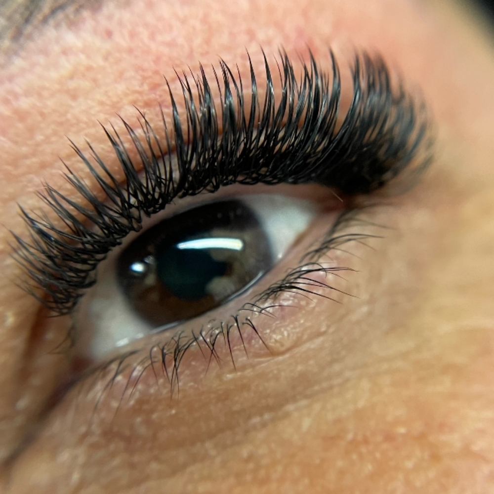 ✨️New Client Special ✨️ at Gorgeous Lashes by Arlene in Andrews, TX