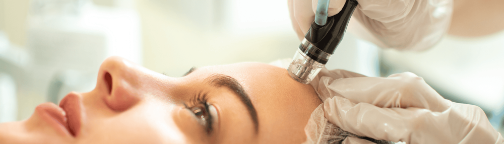 💧HydroGlow Facial💧