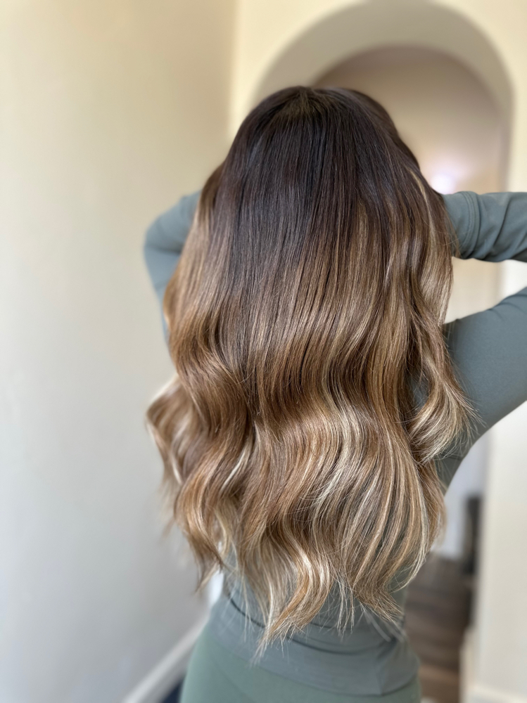 Lived In Balayage With Dimension
