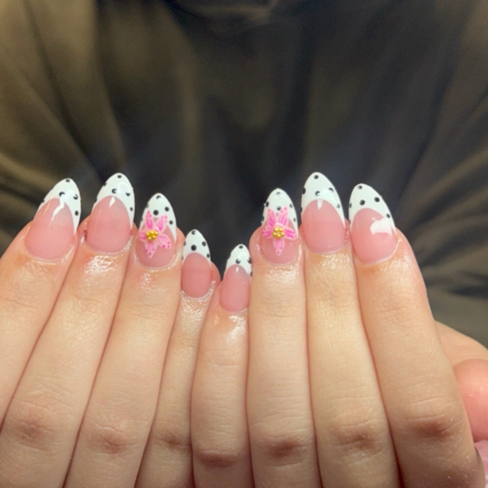 Add/ Extra 3D Art/Charms at Jade Beauty Lounge in Piqua, OH