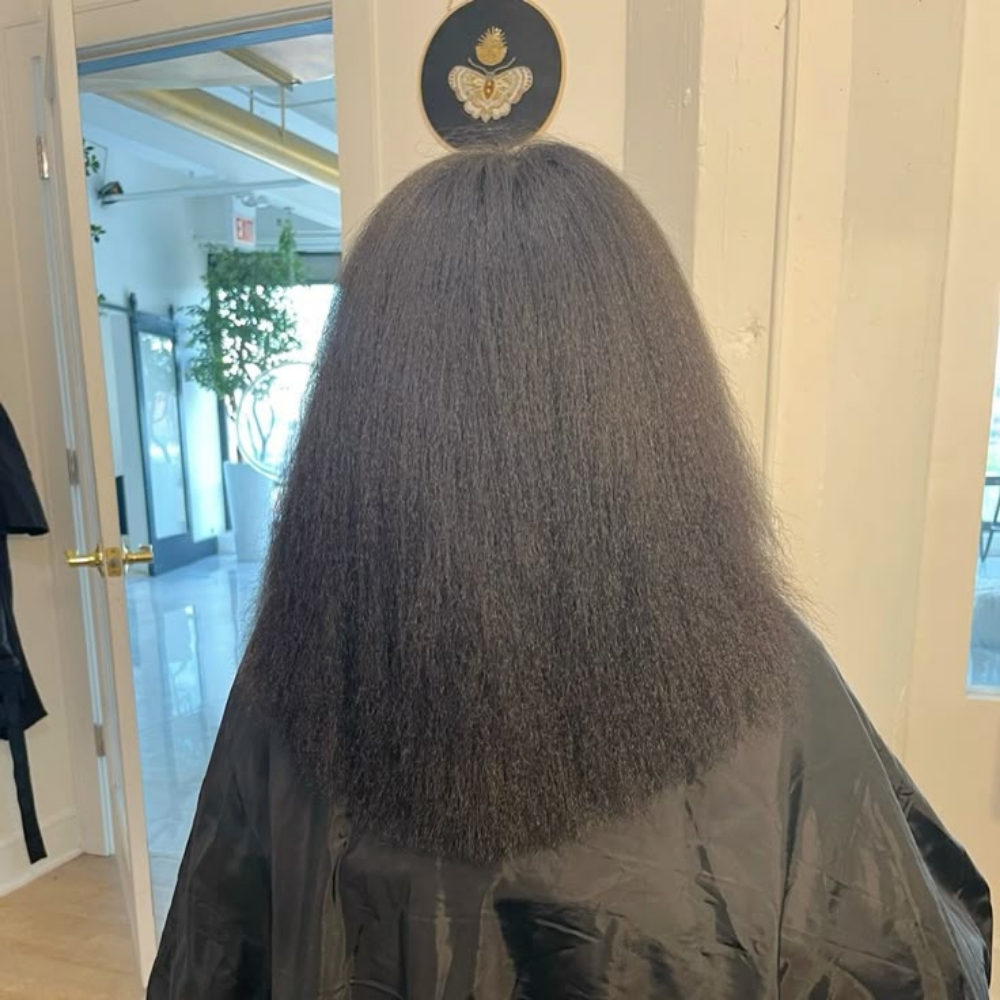 Wash And Blowout (Textured Hair) at Morph Full Service Salon & Spa in Brookfield, WI