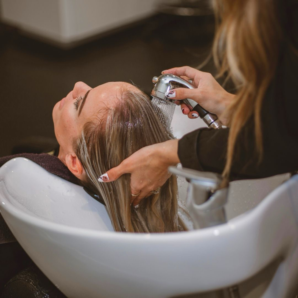 Scalp Detox Treatment + Massage