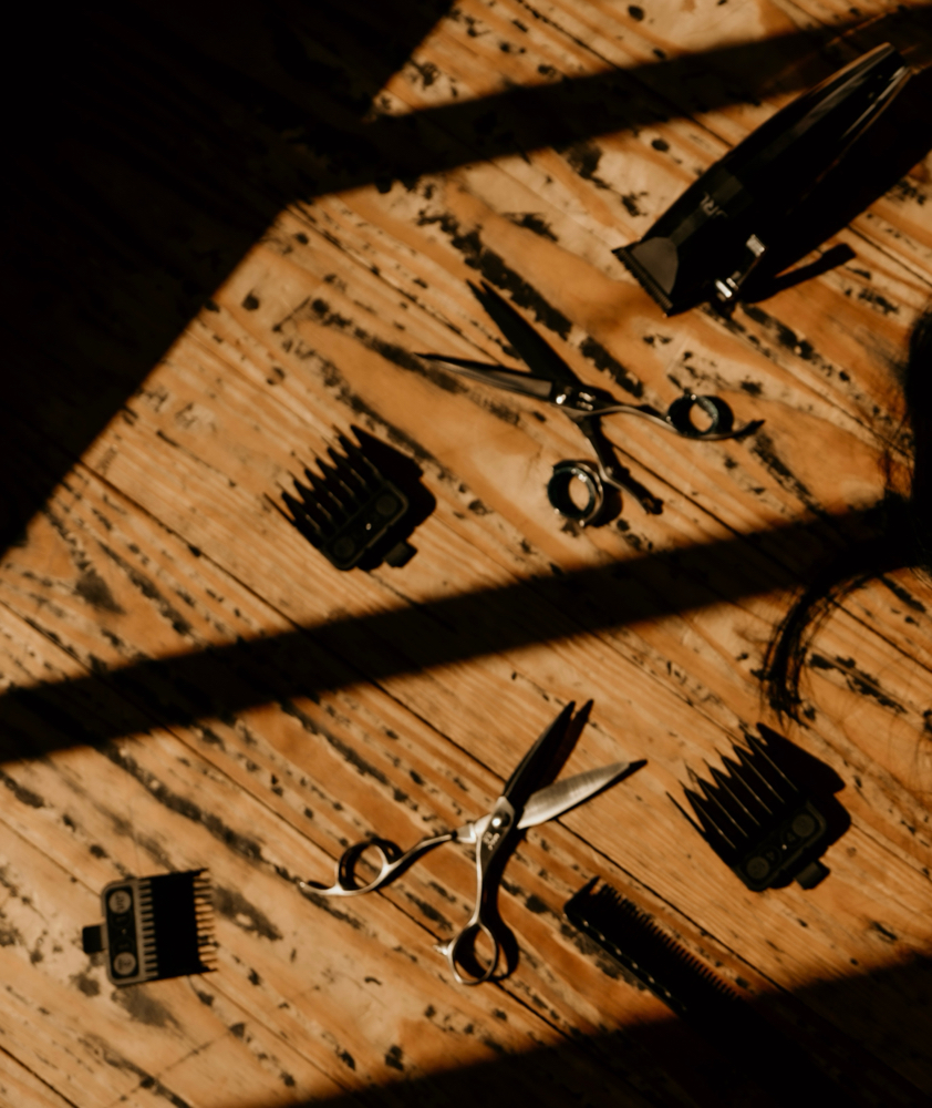 Haircuts at Salon Impreza in Magnolia, TX