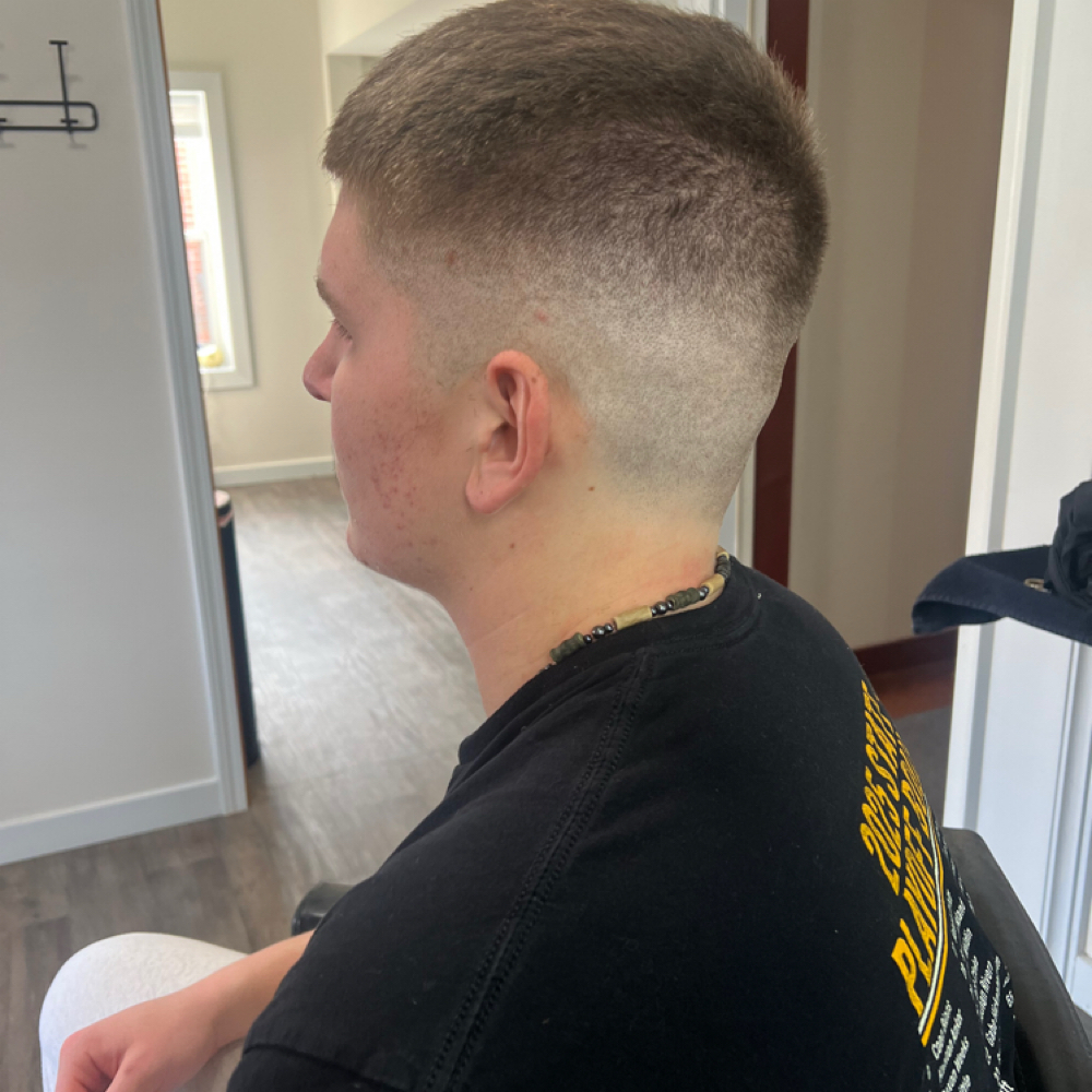 Mens Haircut With Wash at Abby at salon JADE in Winterset, IA
