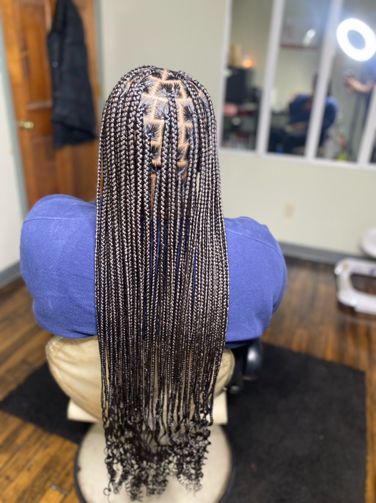 Medium Knotless