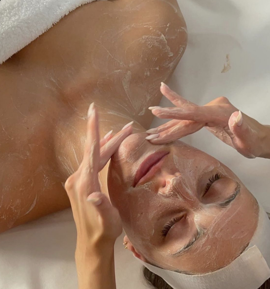 60 Minute Customized Facial