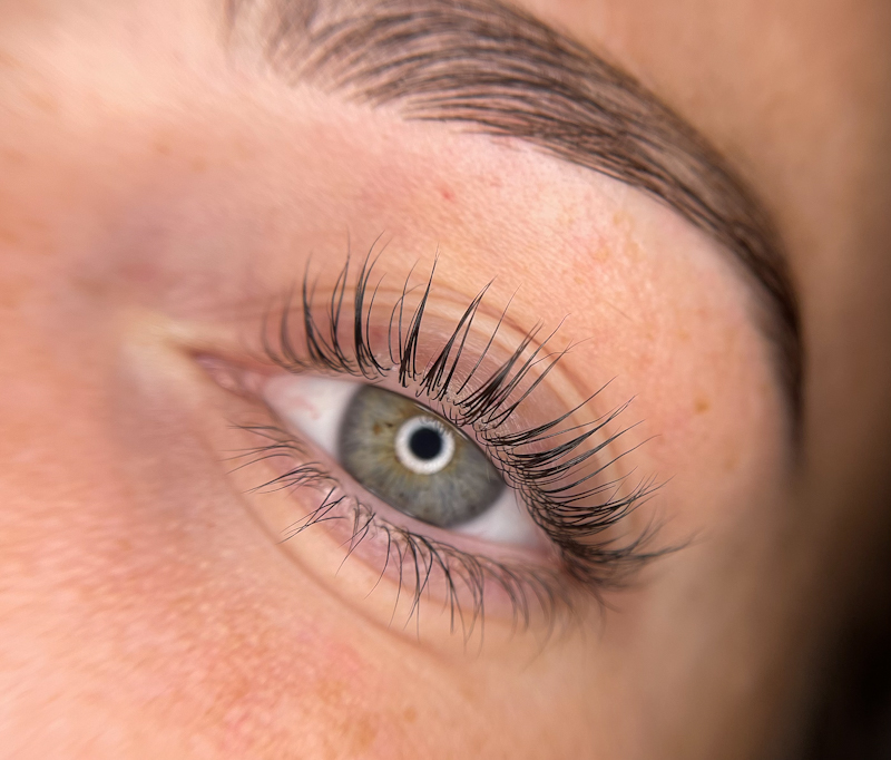 sultry lash: lash lamination