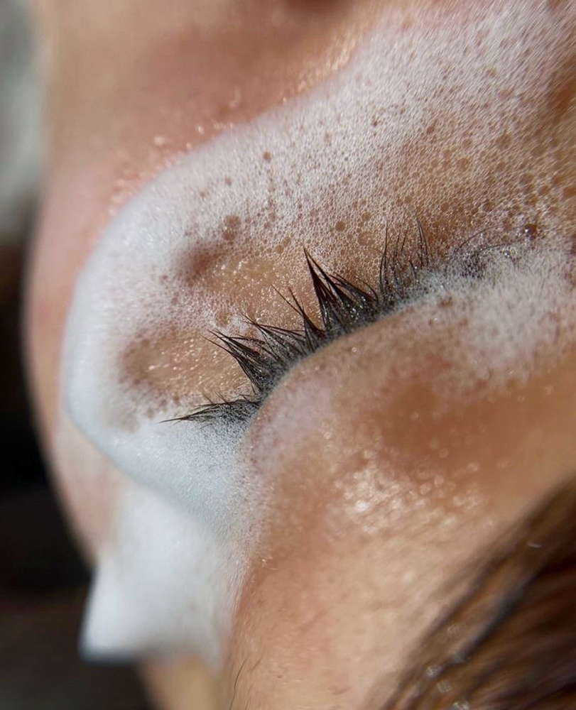 Lash Bath