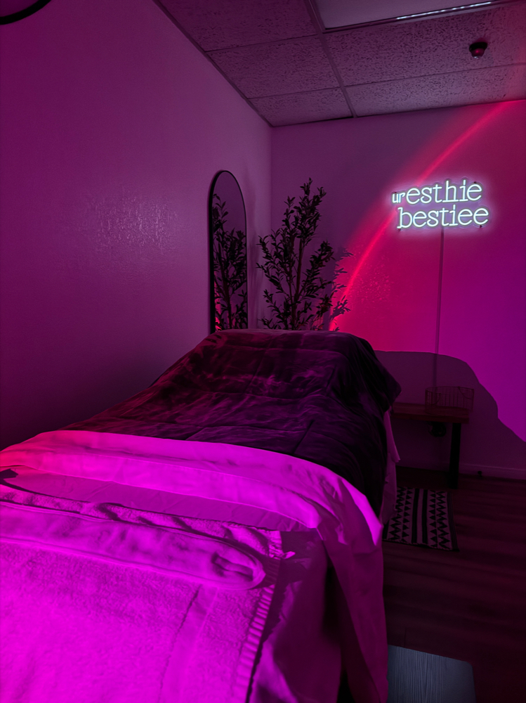 Cold Globe Massage (Add On)