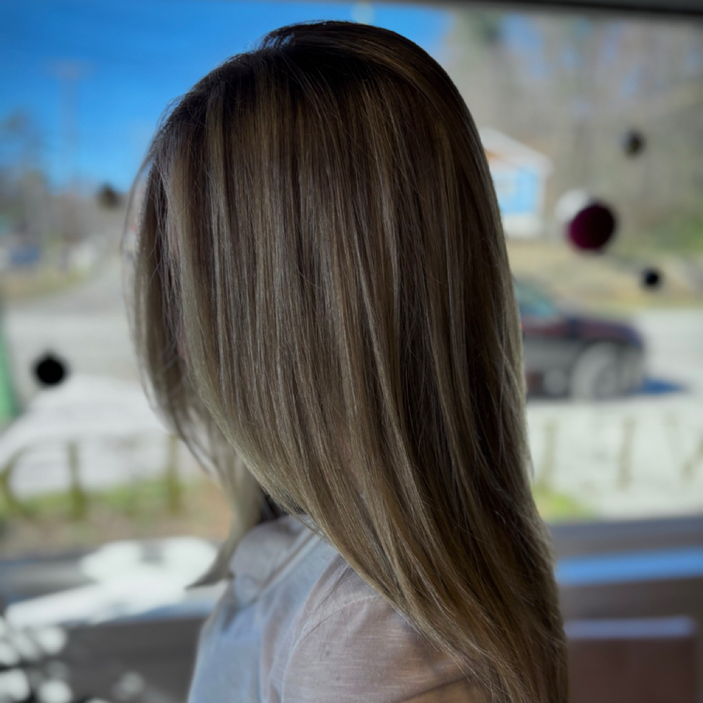 Blowout at Velvet Edge Hair Spa in Red Bank, TN