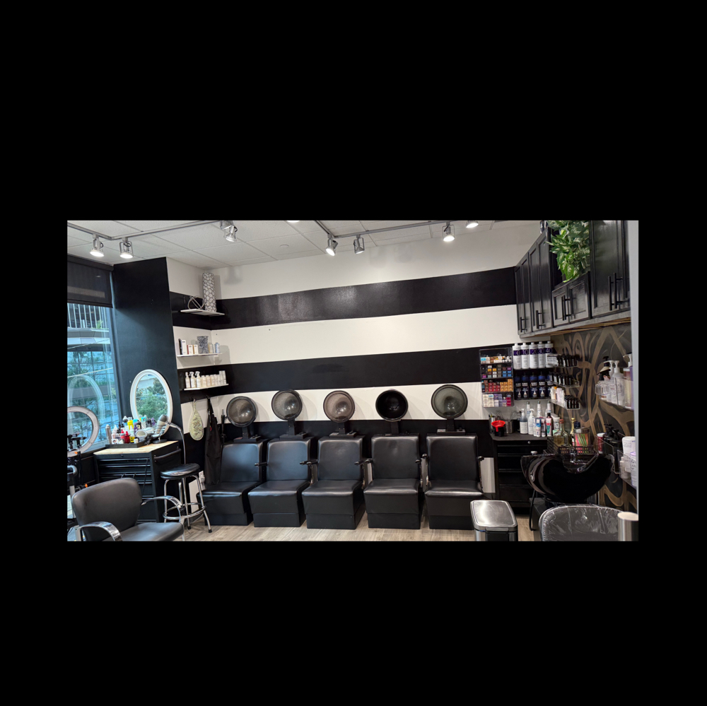 SALON OFF DAY/ EMERGENCY APPT. FEE