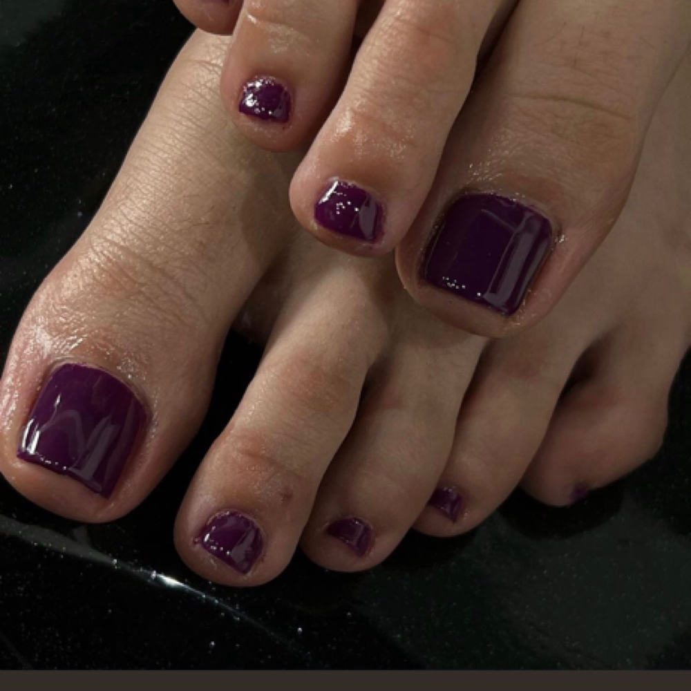 No Chip Pedicure at Selis.Studio in Riverside, IL