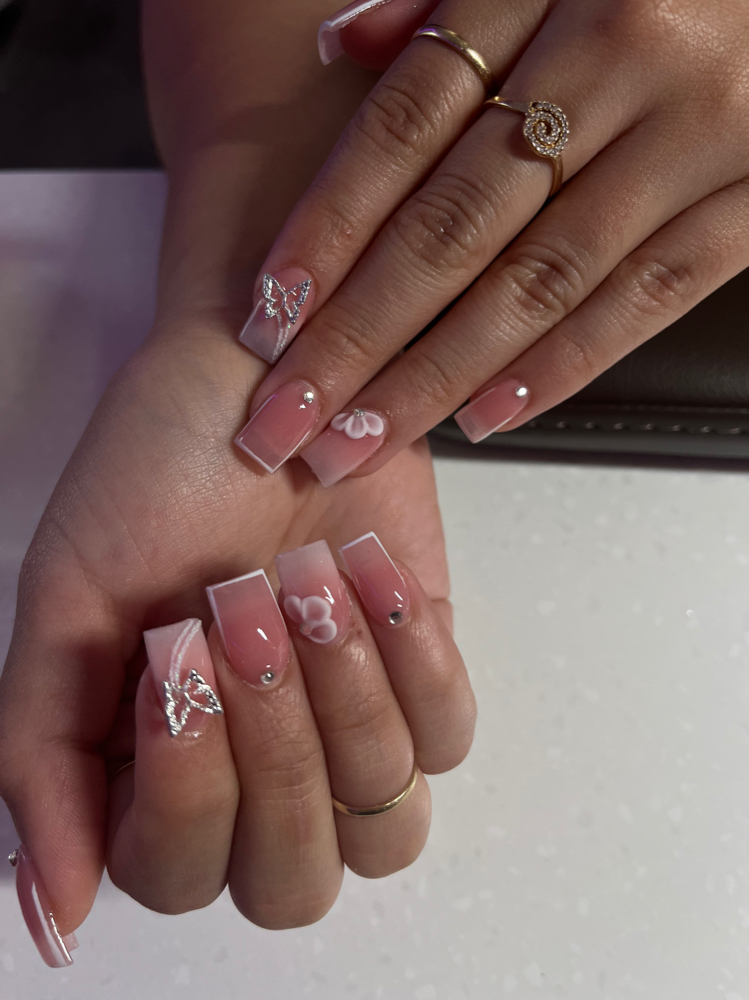 Short Dif Design On Each Nail Set