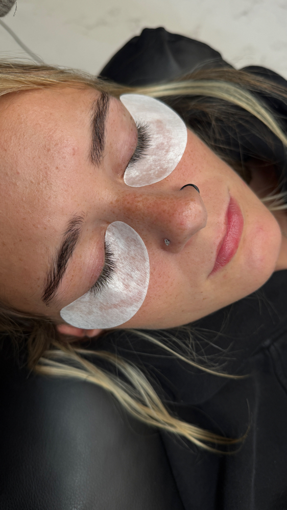 Lash Removal