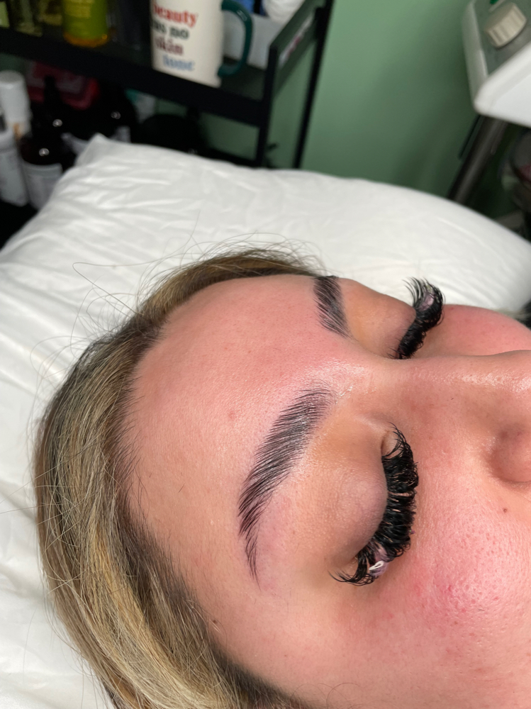 Brow Lamination + Tint