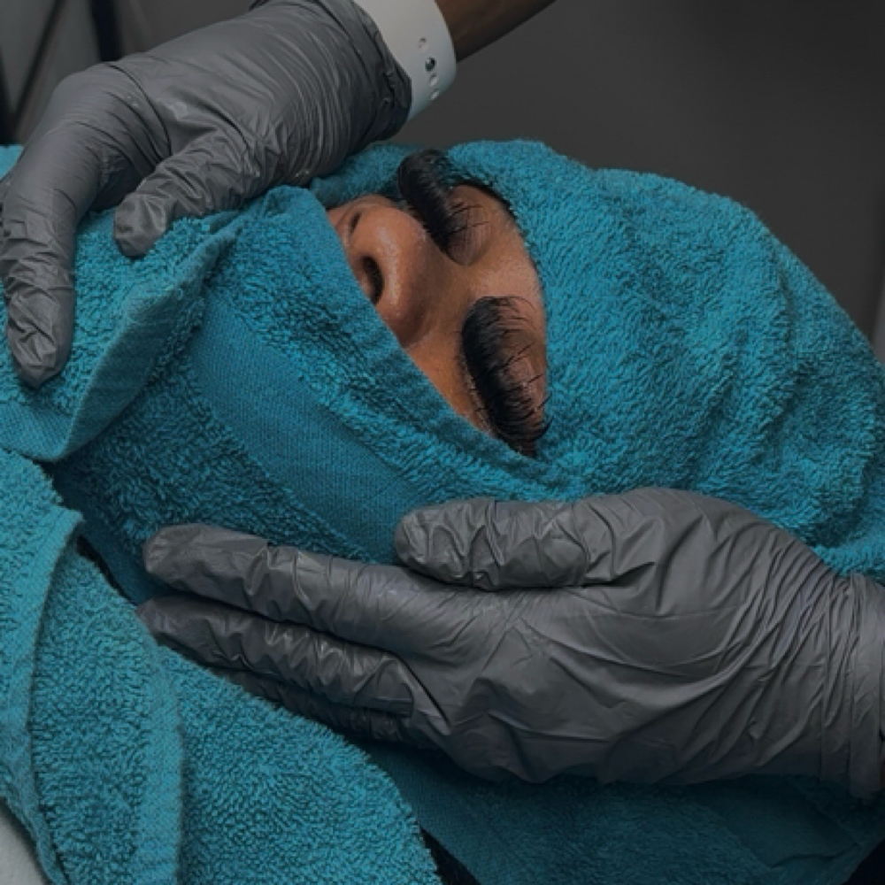 30min Facial + Allé Clusters Promo at Allé Sui Esthetics Studio in Huntsville, AL