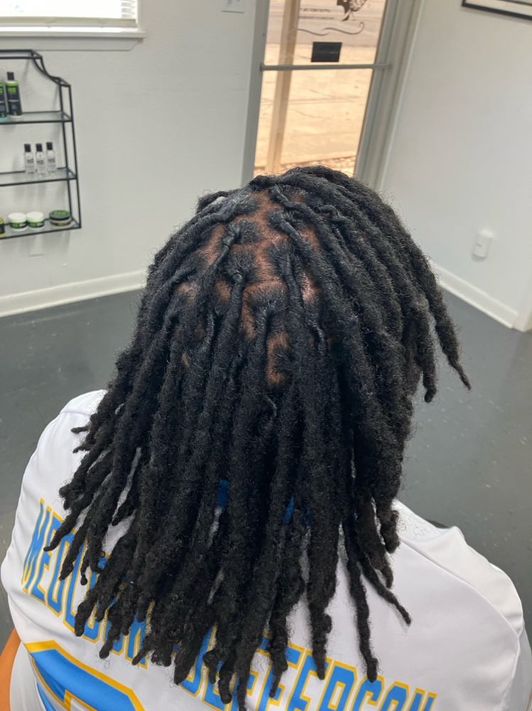 Loc Retwist Hair To Shoulder