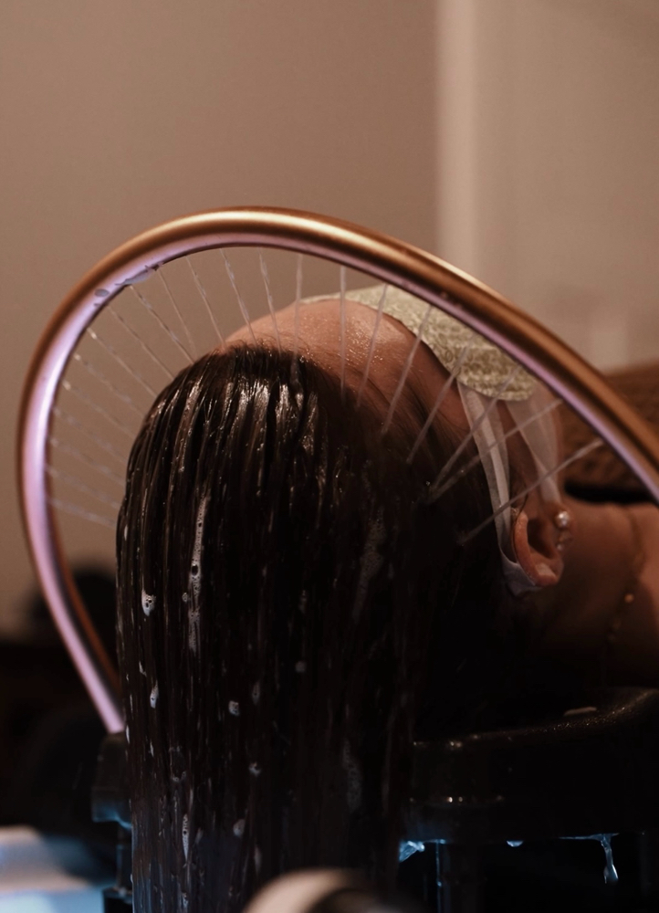 Deluxe Scalp Facial