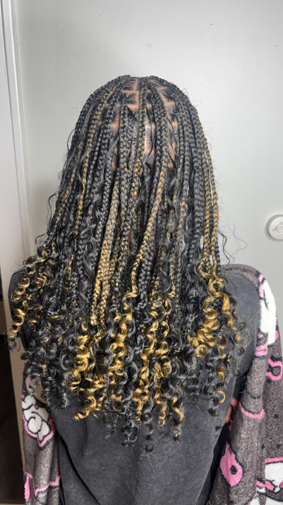 Shoulder Length Boho Knotless